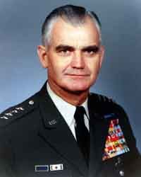 Bill Kabel Receives the General William C. Westmoreland Award